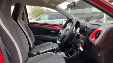 Toyota Aygo 1.0 VVT-i X-Play 5dr x-shift Petrol Hatchback